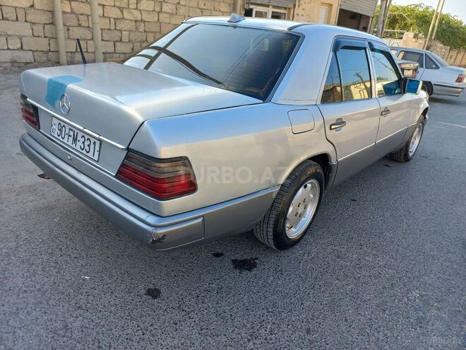 Mercedes E 220 1993, 425,000 km - 2.2 l - Xırdalan