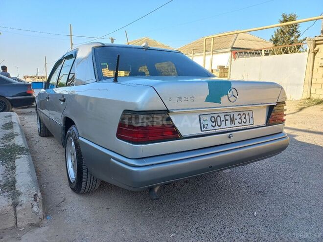 Mercedes E 220 1993, 425,000 km - 2.2 l - Xırdalan