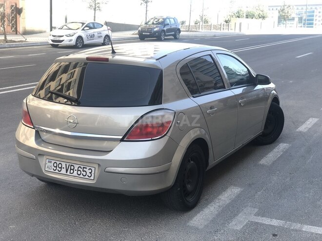 Opel Astra 2006, 324,000 km - 1.4 l - Bakı