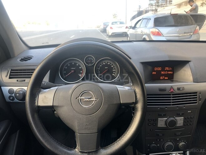 Opel Astra 2006, 324,000 km - 1.4 l - Bakı