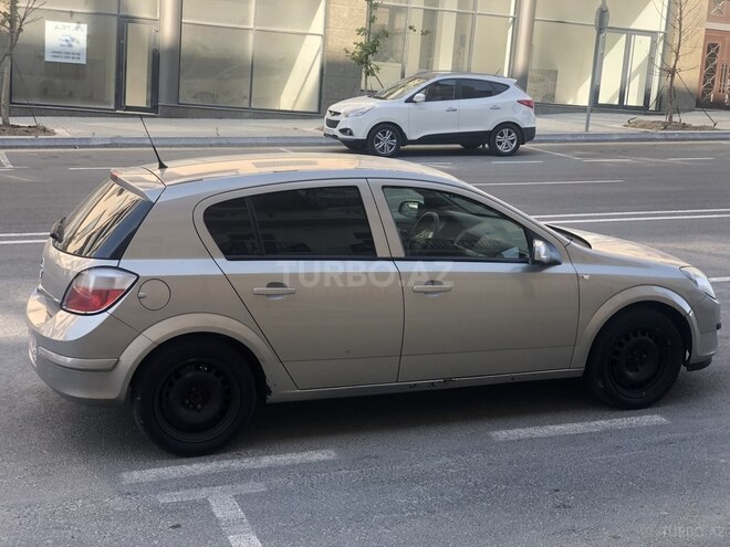 Opel Astra 2006, 324,000 km - 1.4 l - Bakı