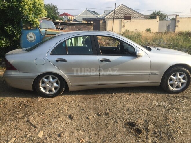 Mercedes C 220 2001, 300,000 km - 2.2 l - Gəncə