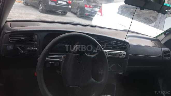 Volkswagen Golf 1994, 280,000 km - 1.8 l - Bakı