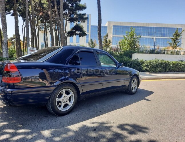 Mercedes C 200 1995, 435,000 km - 2.0 l - Bakı