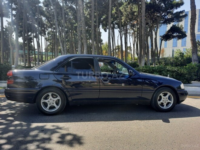 Mercedes C 200 1995, 435,000 km - 2.0 l - Bakı