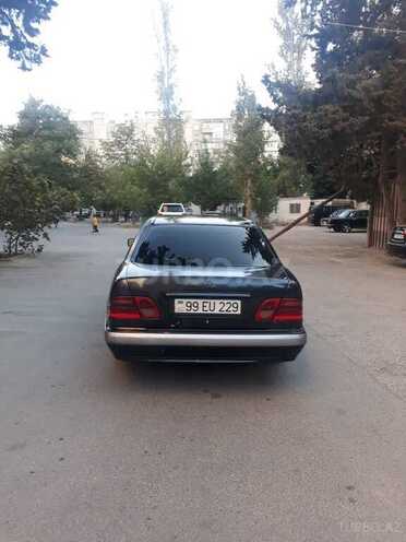 Mercedes E 220 1997, 524,623 km - 2.2 l - Bakı