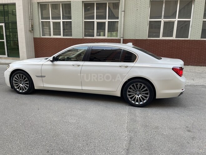 BMW 750 2009, 207,500 km - 4.4 l - Bakı