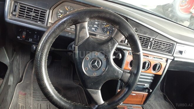Mercedes 190 1992, 210,000 km - 2.0 л - Ağdaş