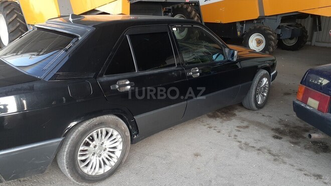 Mercedes 190 1992, 210,000 km - 2.0 л - Ağdaş
