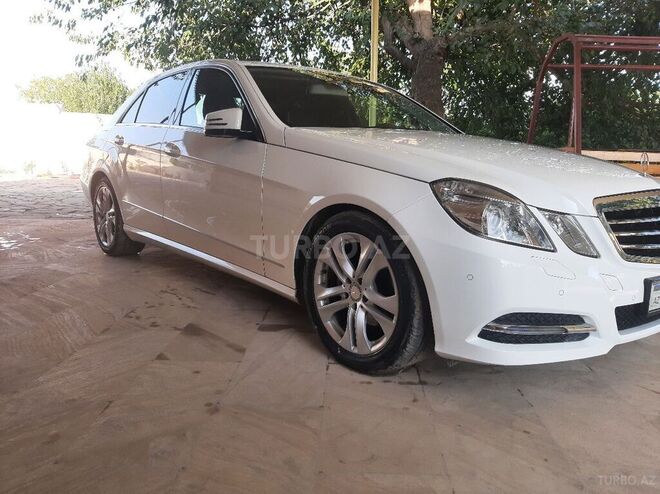 Mercedes E 200 2013, 106,712 km - 1.8 л - Bakı