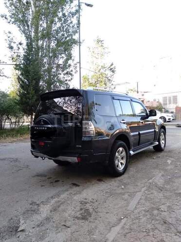 Mitsubishi Pajero 2007, 196,000 km - 3.0 l - Bakı