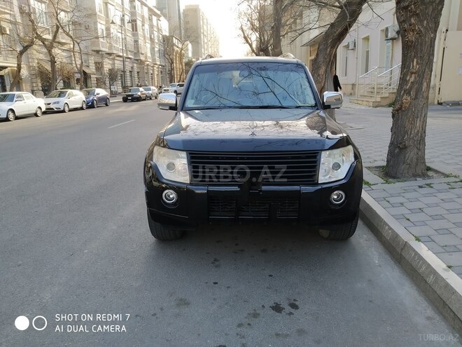 Mitsubishi Pajero 2007, 196,000 km - 3.0 l - Bakı