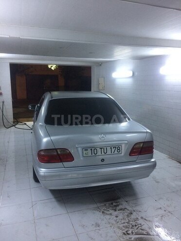 Mercedes E 200 1999, 315,700 km - 2.0 l - Bakı