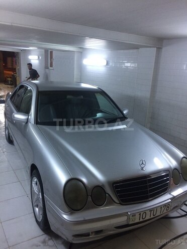 Mercedes E 200 1999, 315,700 km - 2.0 l - Bakı