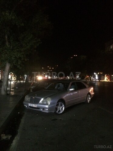 Mercedes E 200 1999, 315,700 km - 2.0 l - Bakı