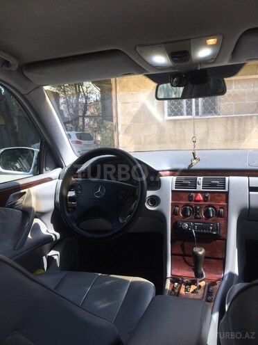 Mercedes E 200 1999, 315,700 km - 2.0 l - Bakı