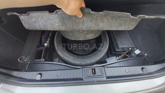 Mercedes E 240 2002, 206,000 km - 2.6 l - Bakı