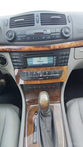 Mercedes E 240 2002, 206,000 km - 2.6 l - Bakı