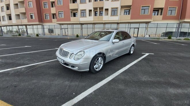 Mercedes E 240 2002, 206,000 km - 2.6 l - Bakı