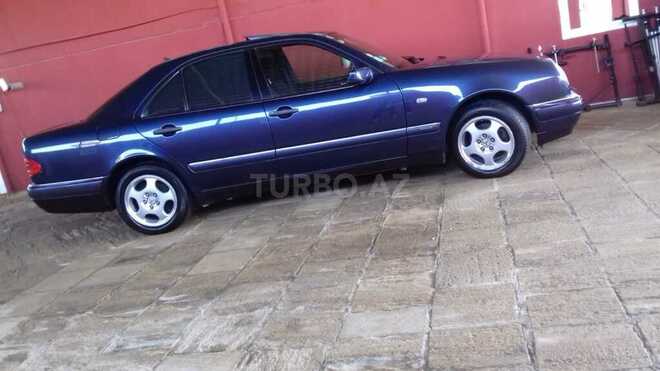 Mercedes E 240 1998, 191,000 km - 2.4 l - Salyan
