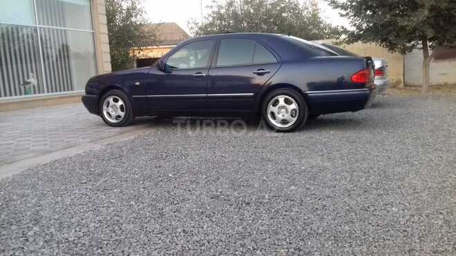 Mercedes E 240 1998, 191,000 km - 2.4 l - Salyan