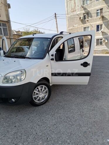 Fiat Doblo 2007, 339,688 km - 1.3 l - Xırdalan