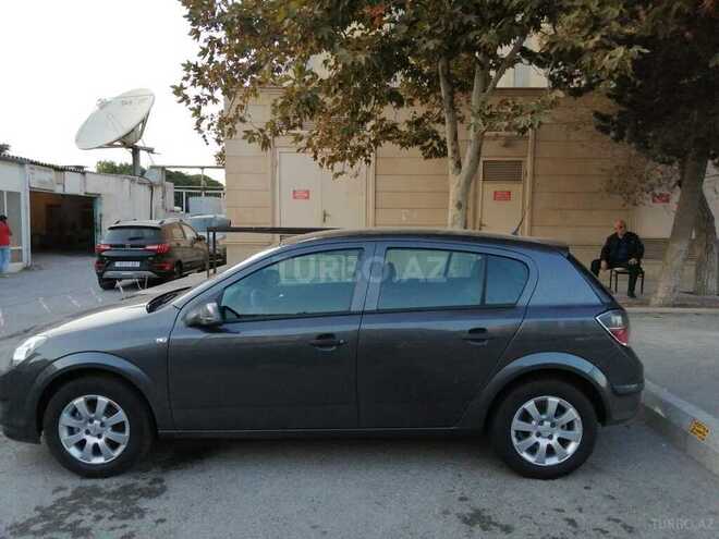 Opel Astra 2009, 204,000 km - 1.4 l - Bakı
