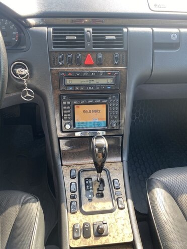 Mercedes E 280 2000, 250,600 km - 2.8 l - Bakı