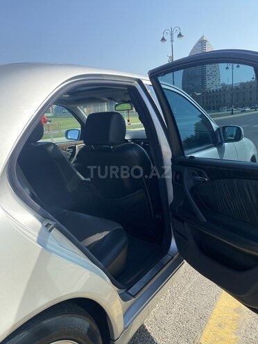Mercedes E 280 2000, 250,600 km - 2.8 l - Bakı