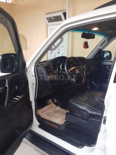 Mitsubishi Pajero 2008, 182,000 km - 3.0 л - Bakı