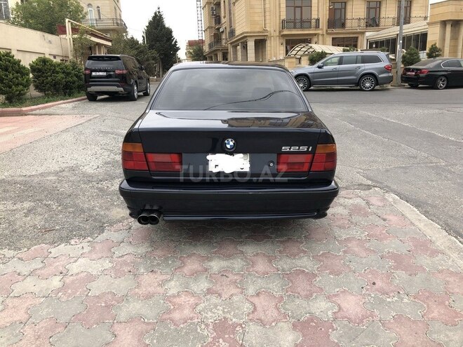 BMW 525 1994, 340,000 km - 2.5 l - Bakı