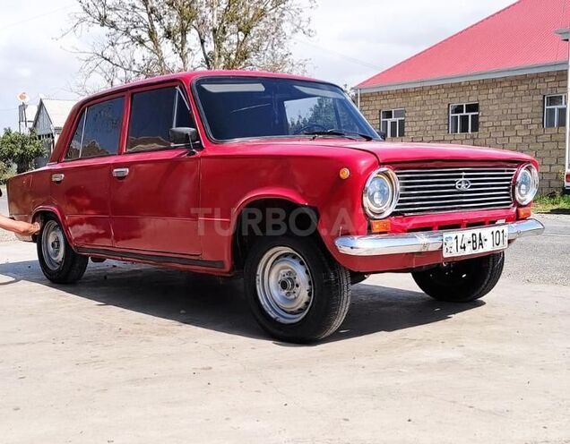 LADA (VAZ) 21011 1976, 220,000 km - 1.6 l - Samux
