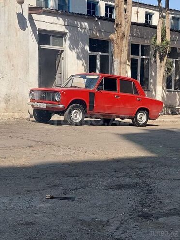 LADA (VAZ) 21011 1976, 220,000 km - 1.6 l - Samux