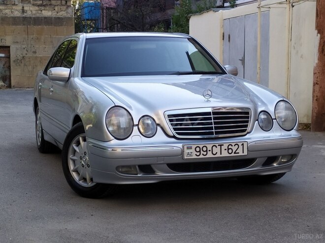 Mercedes E 240 2000, 298,457 km - 2.6 л - Bakı