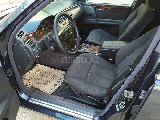 Mercedes E 240 1997, 278,099 km - 2.4 l - Bərdə