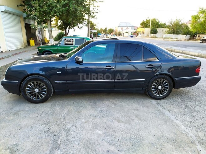 Mercedes E 240 1997, 278,099 km - 2.4 l - Bərdə