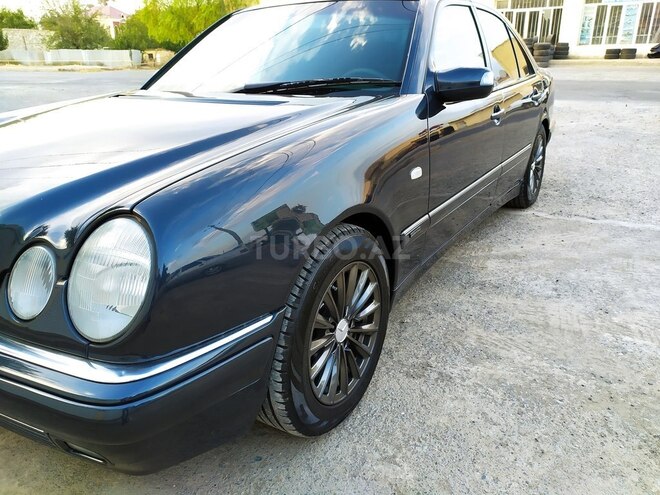 Mercedes E 240 1997, 278,099 km - 2.4 l - Bərdə