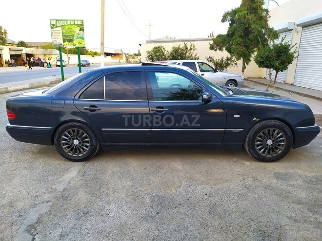 Mercedes E 240 1997, 278,099 km - 2.4 l - Bərdə