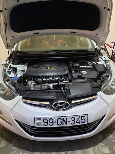 Hyundai Elantra 2015, 156,267 km - 1.8 l - Bakı