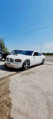 Dodge Charger 2008, 290,000 km - 2.7 l - Quba