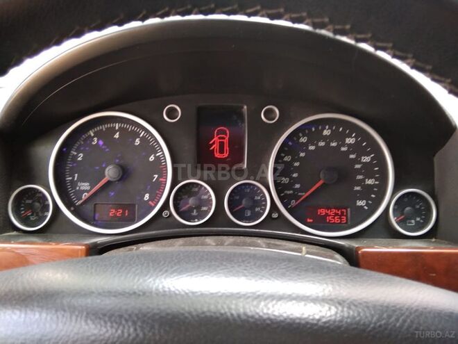 Volkswagen Touareg 2005, 197,000 km - 3.2 l - Gəncə