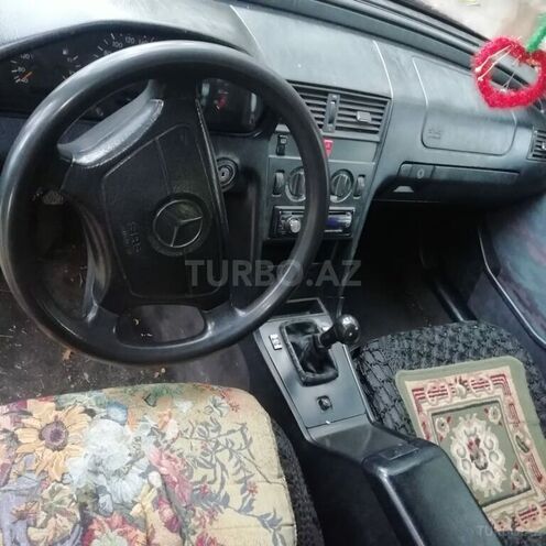 Mercedes C 220 1994, 400,000 km - 2.2 l - Qusar