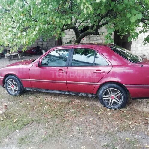 Mercedes C 220 1994, 400,000 km - 2.2 l - Qusar