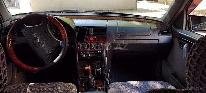 Mercedes C 230 1996, 580,917 km - 2.3 l - Bakı