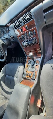 Mercedes E 230 1997, 378,000 km - 2.3 l - Bakı