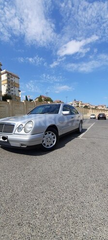 Mercedes E 230 1997, 378,000 km - 2.3 l - Bakı