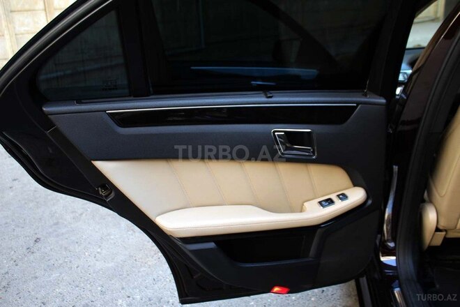Mercedes E 350 2009, 204,000 km - 3.5 l - Bakı