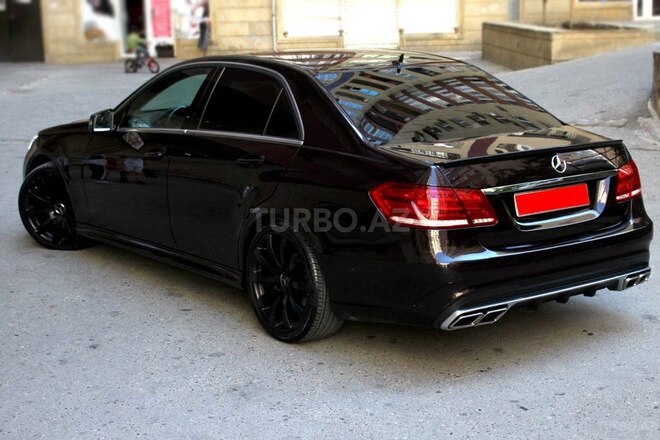 Mercedes E 350 2009, 204,000 km - 3.5 l - Bakı