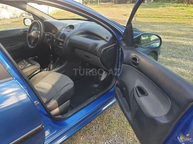 Peugeot 206 2008, 15,689 km - 1.4 l - Lənkəran
