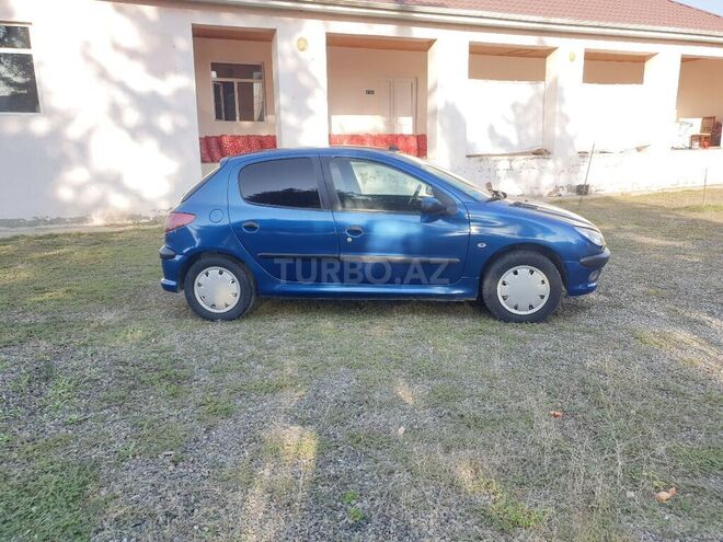 Peugeot 206 2008, 15,689 km - 1.4 l - Lənkəran